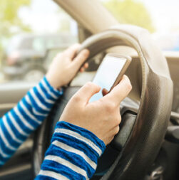 driver texting while driving
